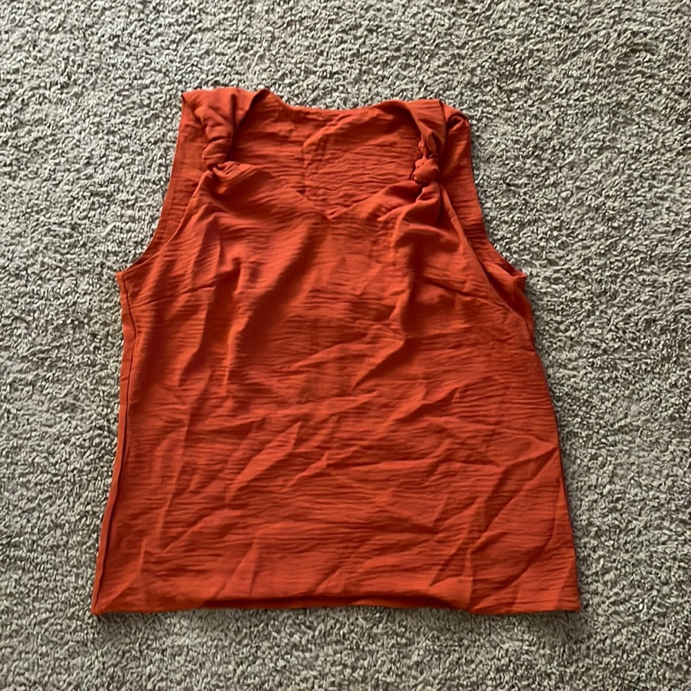 NEVER WORN Burnt orange sleeveless top